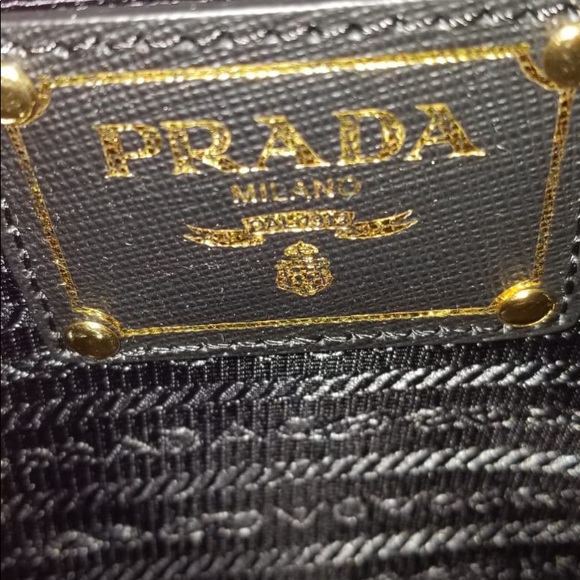 Prada purse - Picture 5 of 6
